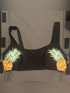 2 for 10$ 🍍 Black Bikini Top with Pineapple Print